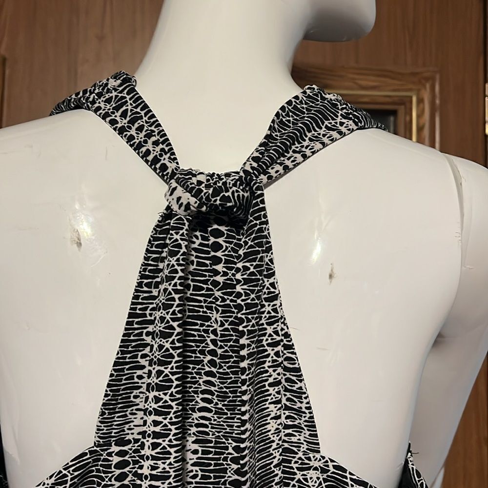 Studio Y Halter Top - Picture 5 of 6